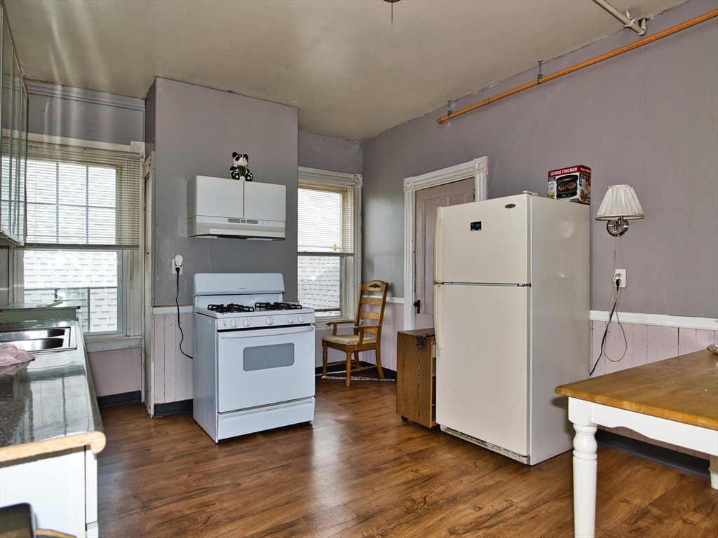 639-647 County St Property Photo 38