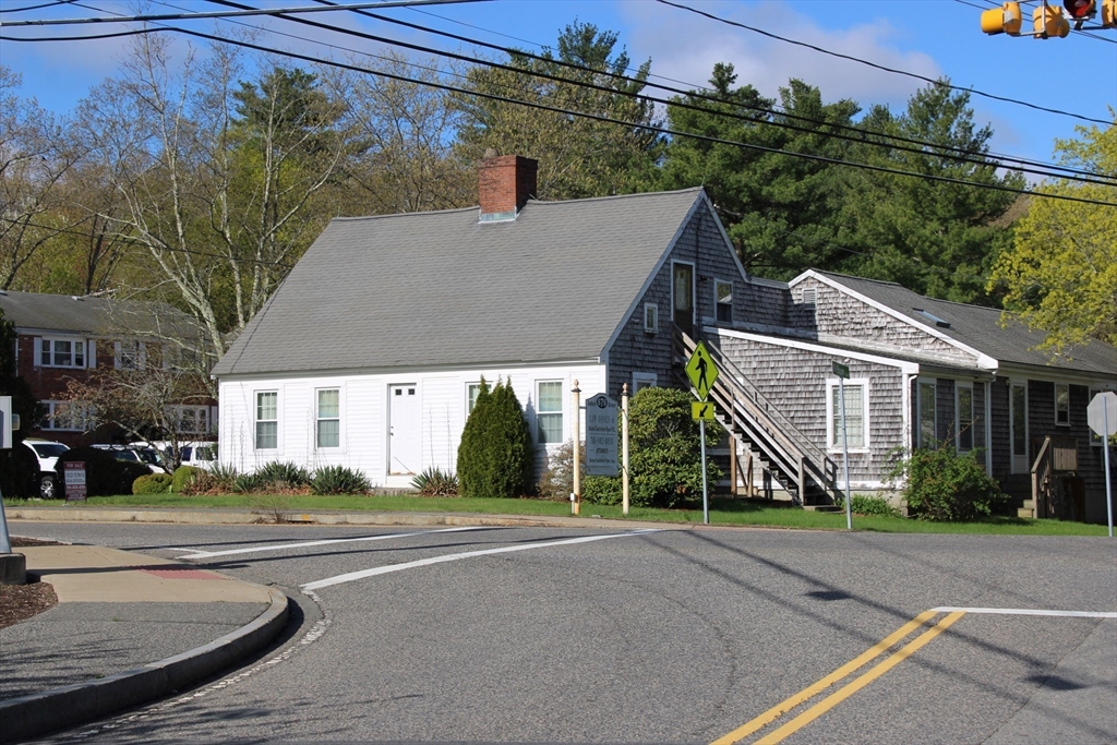 676 Bedford Street Property Photo 2