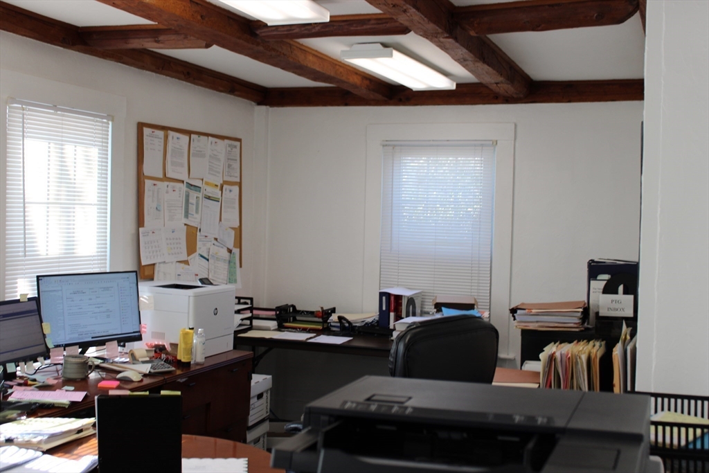 676 Bedford Street Property Photo 5
