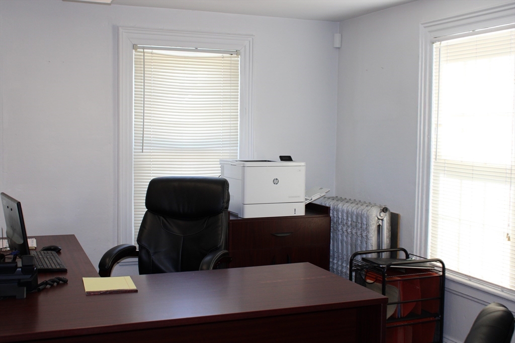 676 Bedford Street Property Photo 10