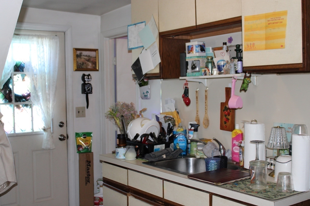 676 Bedford Street Property Photo 14