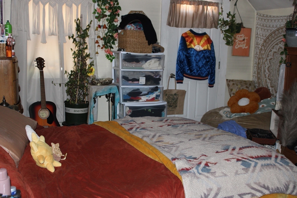 676 Bedford Street Property Photo 25