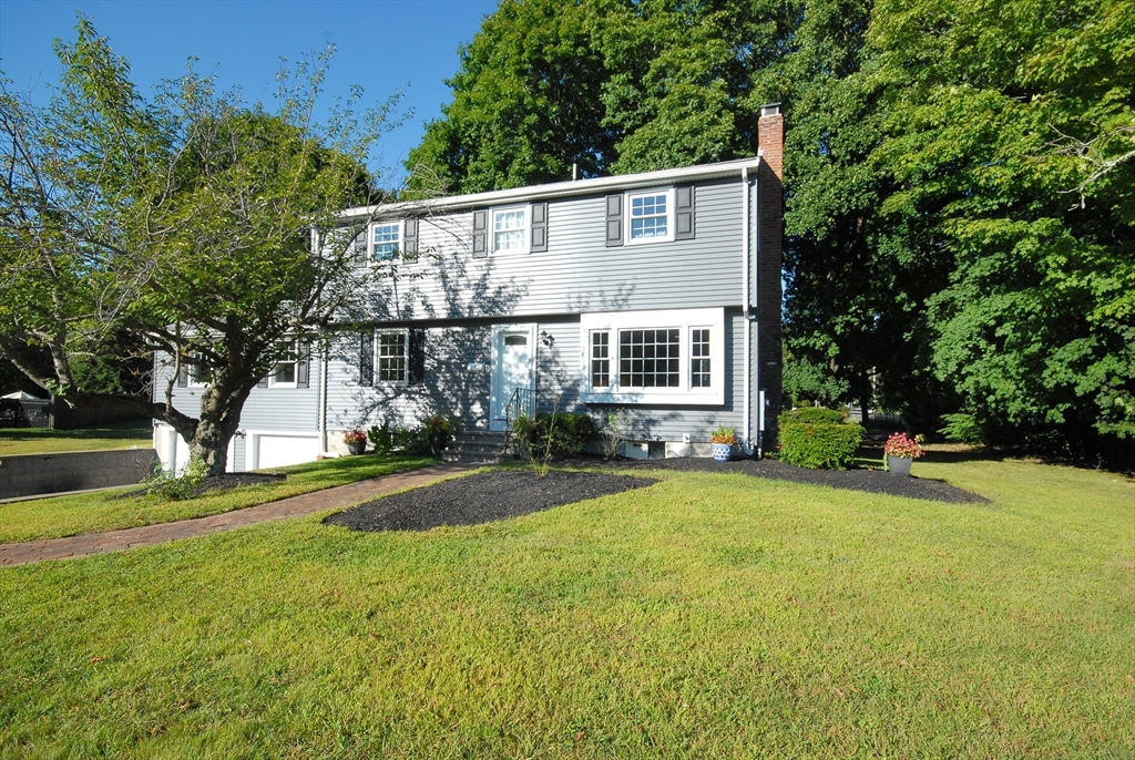 8 Winslow St Property Photo