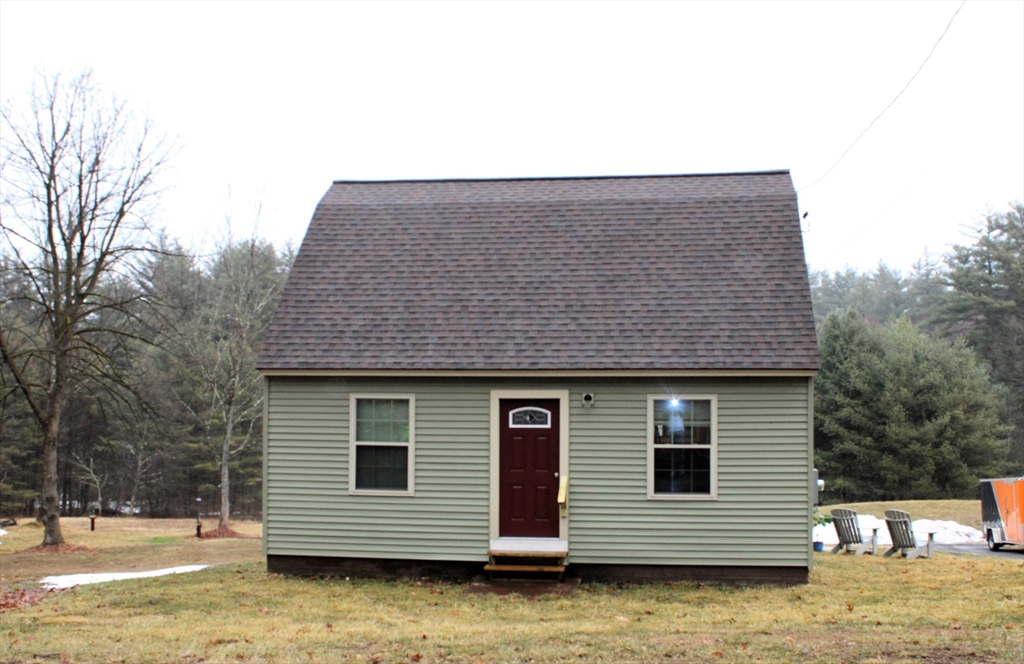 367 Country Club Rd Property Photo