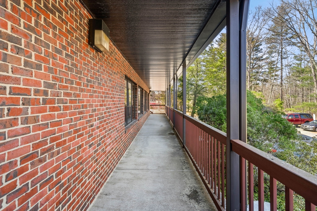 135 Folly Mill Rd Property Photo 17