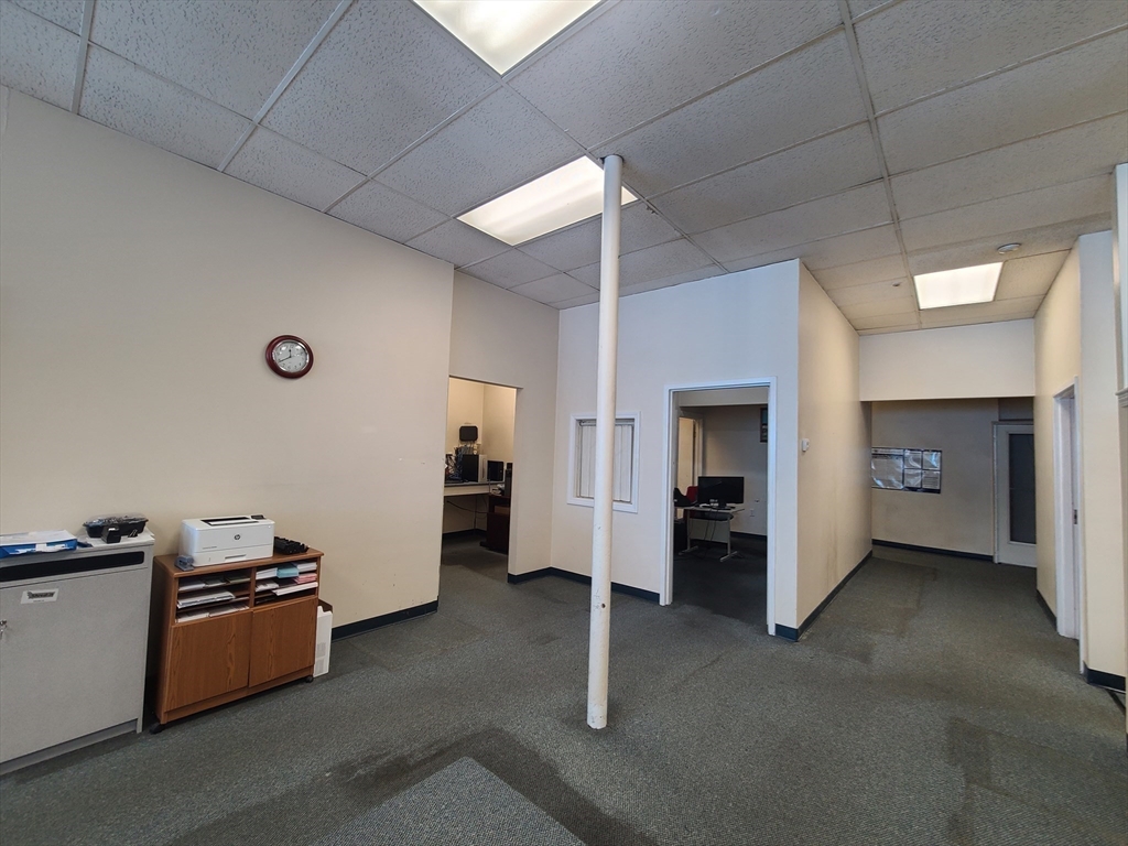 526 Sea Street Property Photo 9