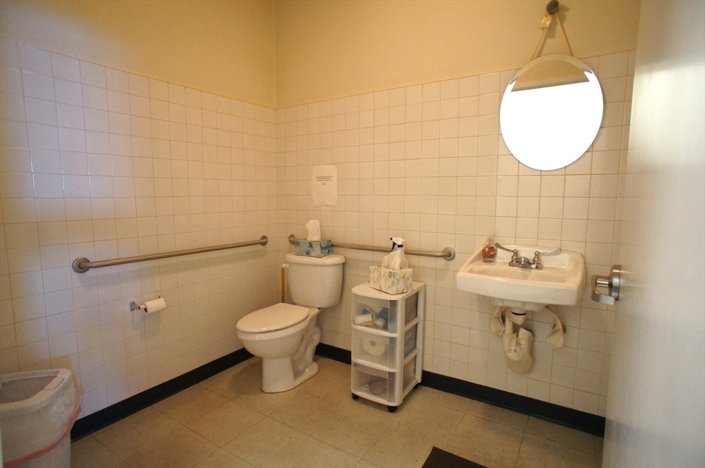 526 Sea Street Property Photo 12