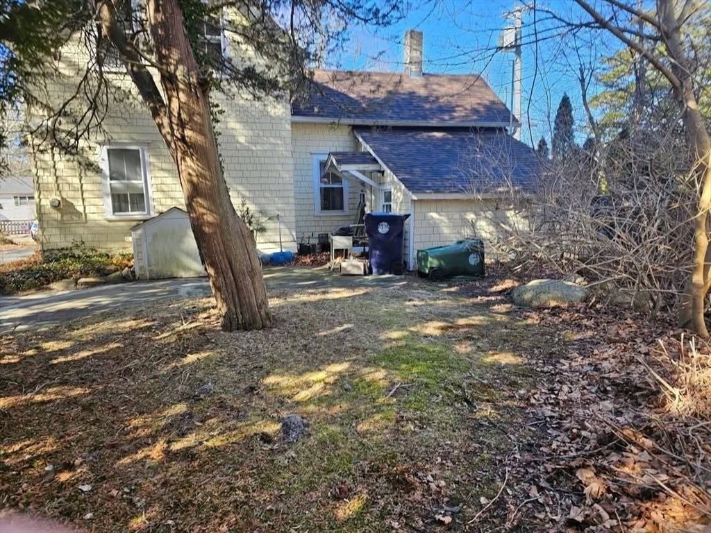 929 Point Rd Property Photo 2