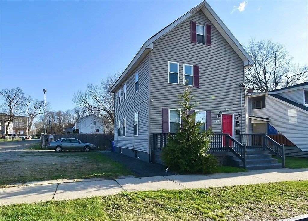 1275 Worcester St Property Photo