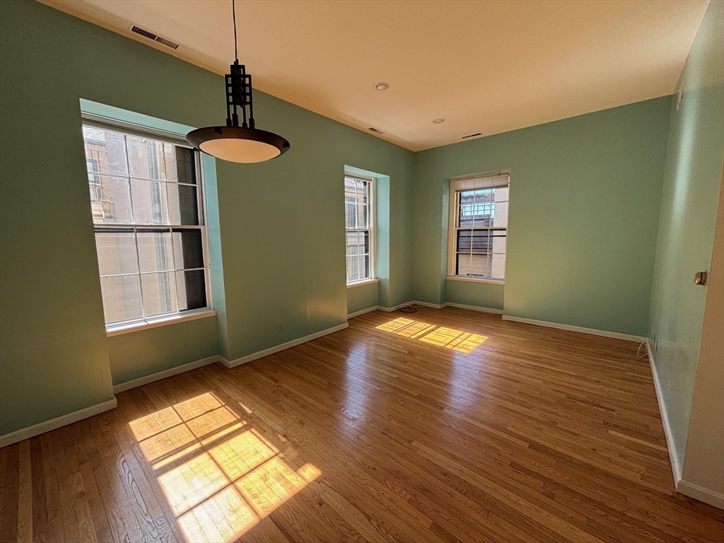 70 Mt. Vernon St. # 2b Property Photo