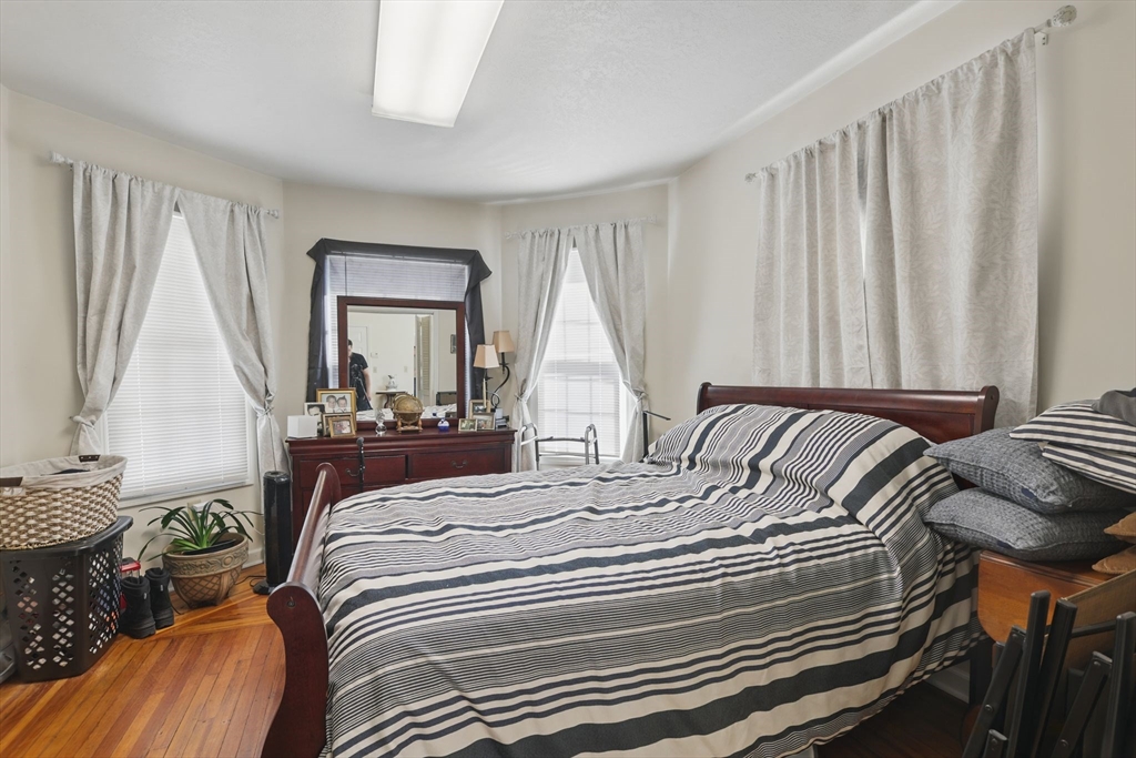 596 Carew Property Photo 8