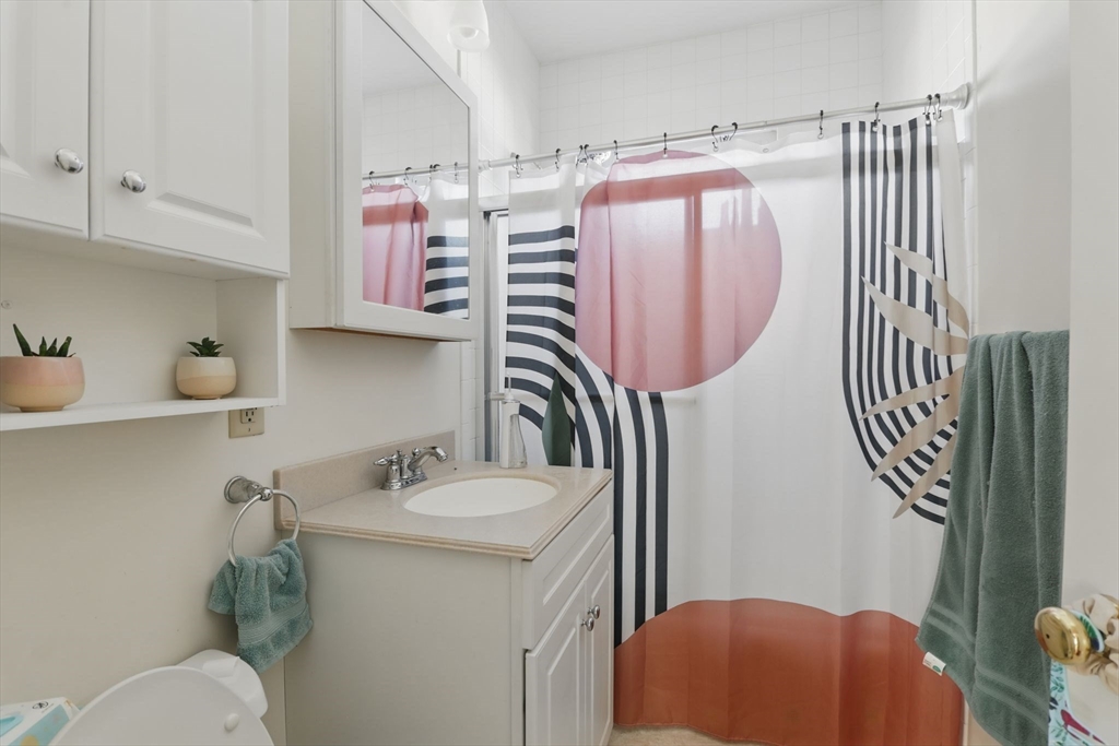596 Carew Property Photo 14