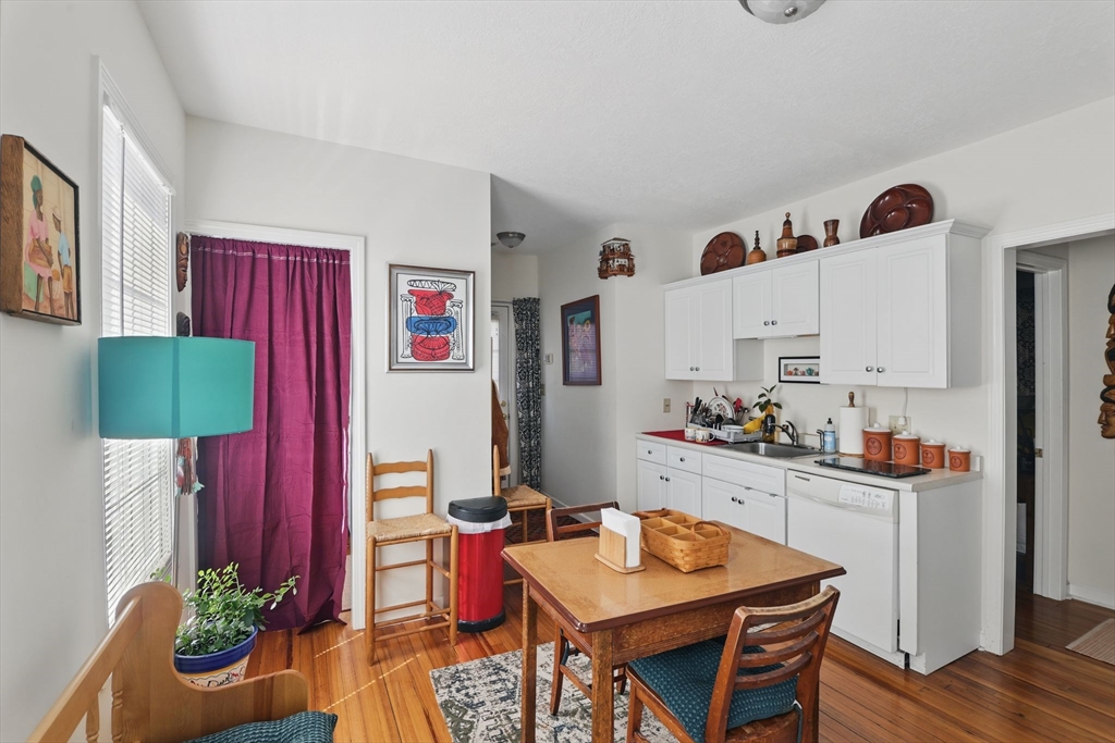596 Carew Property Photo 18