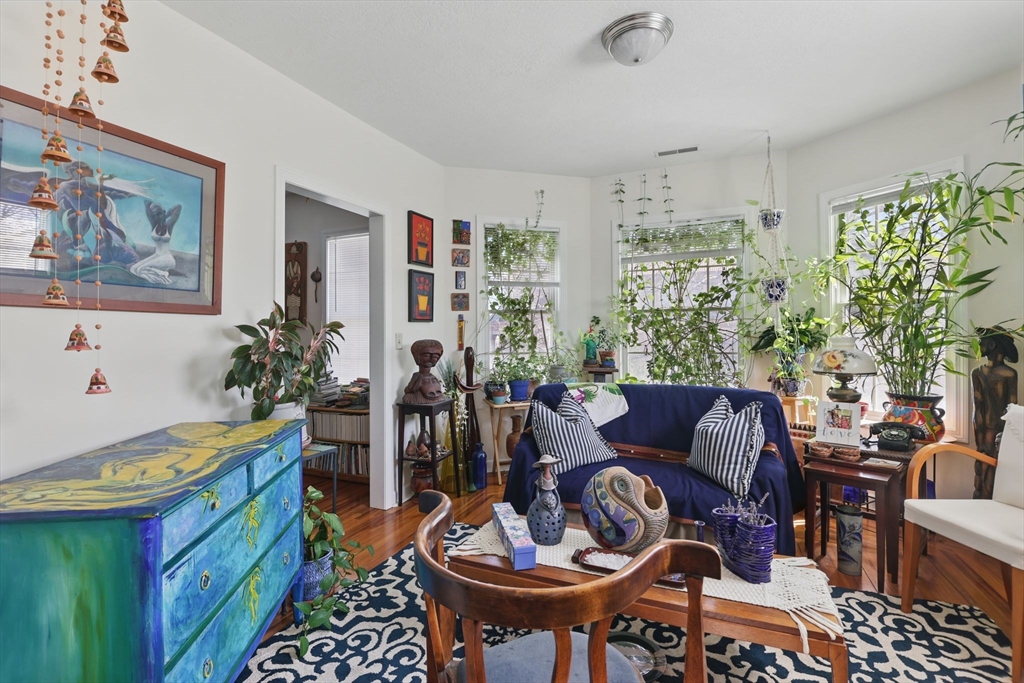596 Carew Property Photo 23