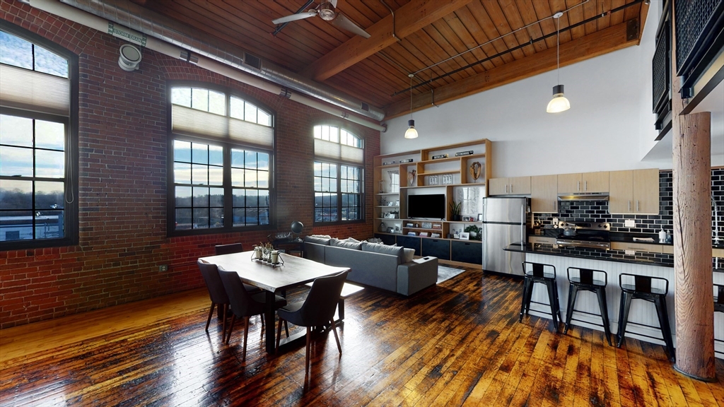 1 Westinghouse Plz # C328 Property Photo