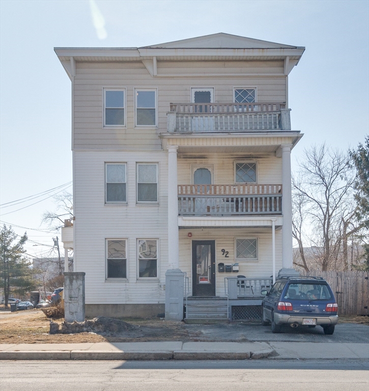 92 Dalton Ave Property Photo