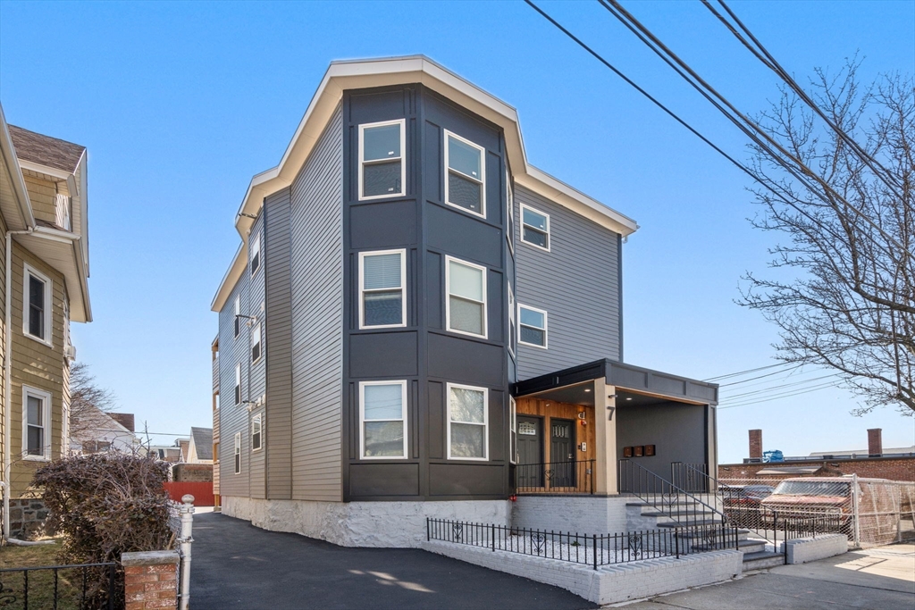 7 Bellingham Ave # 3 Property Photo