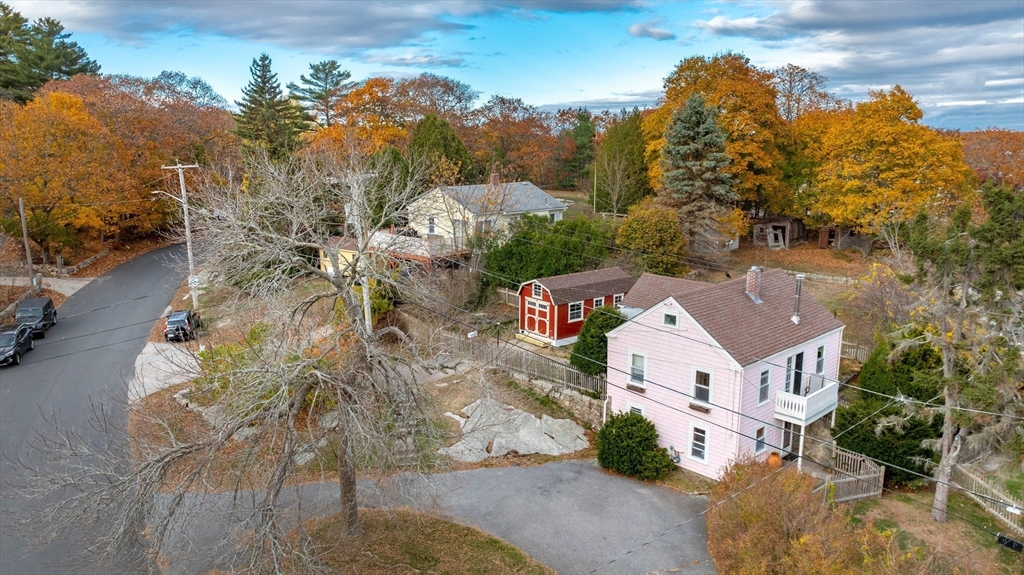 11 Bond St Property Photo