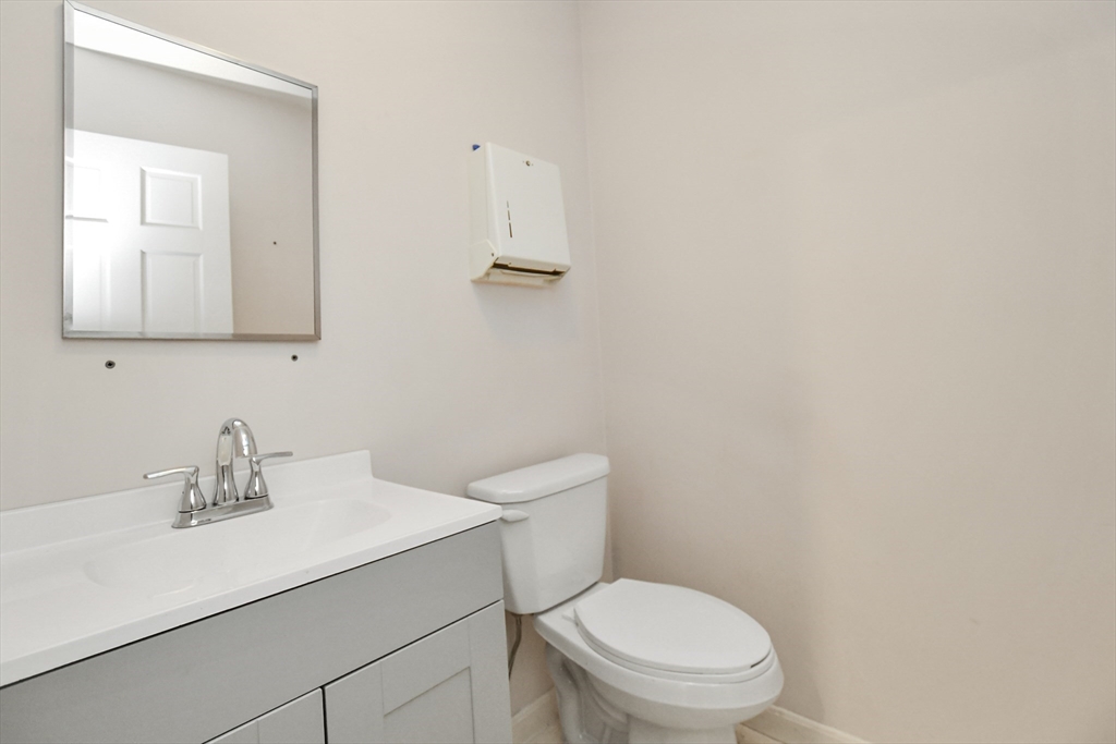 462 Winthrop Street # 1b Property Photo 24