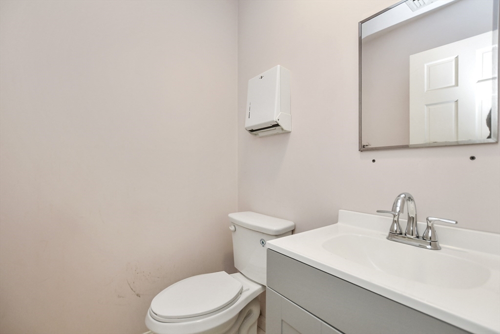462 Winthrop Street # 1b Property Photo 25