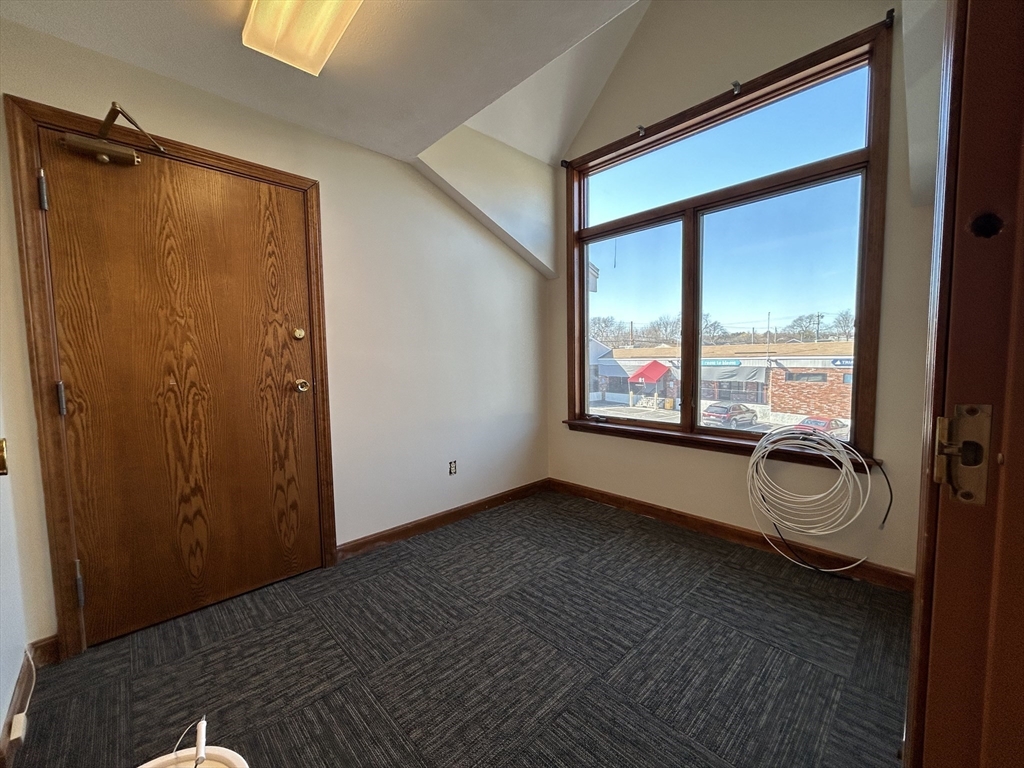 79 Bridge St Suite F Property Photo 10