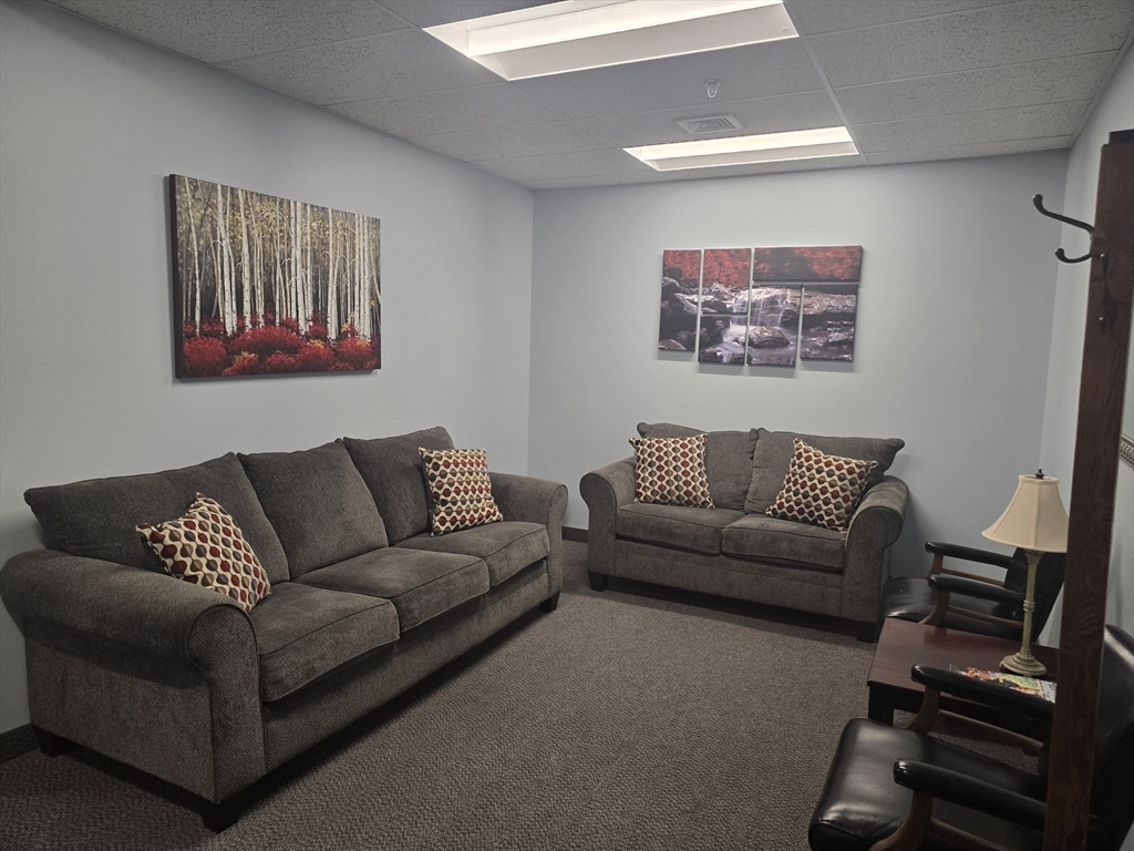 70 Washington St # B Property Photo 6