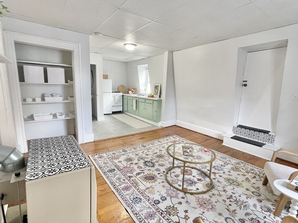 14 Auburn St # 3 Property Photo
