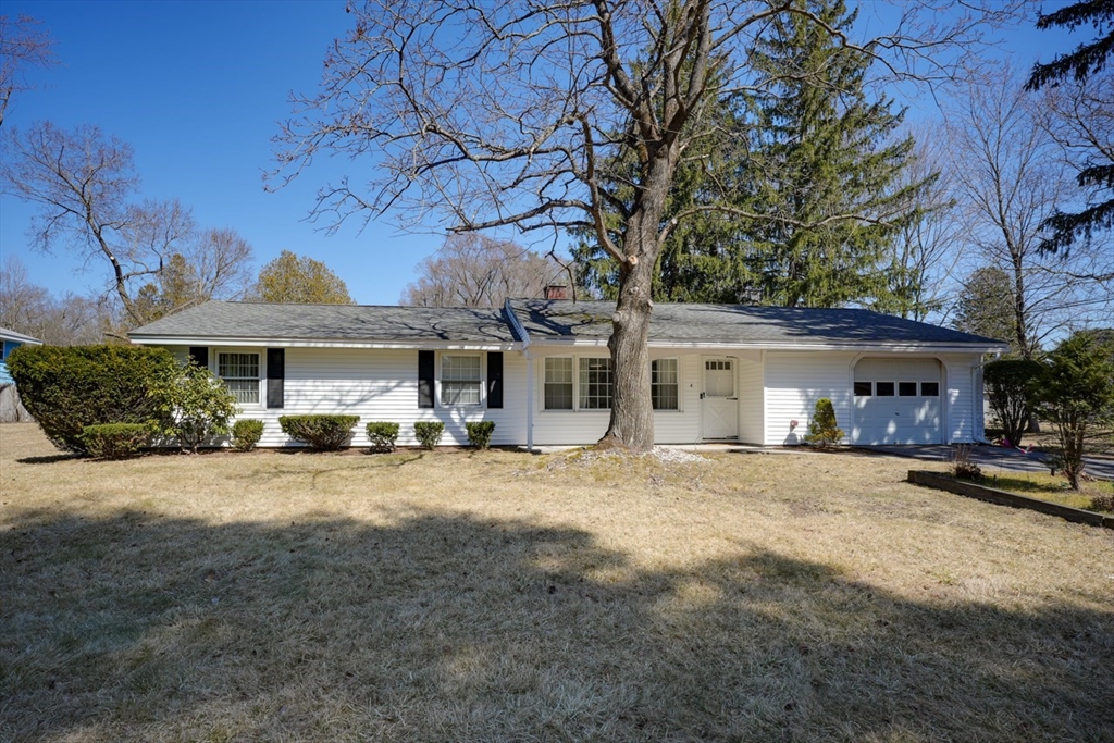 4 Merrill Dr Property Photo