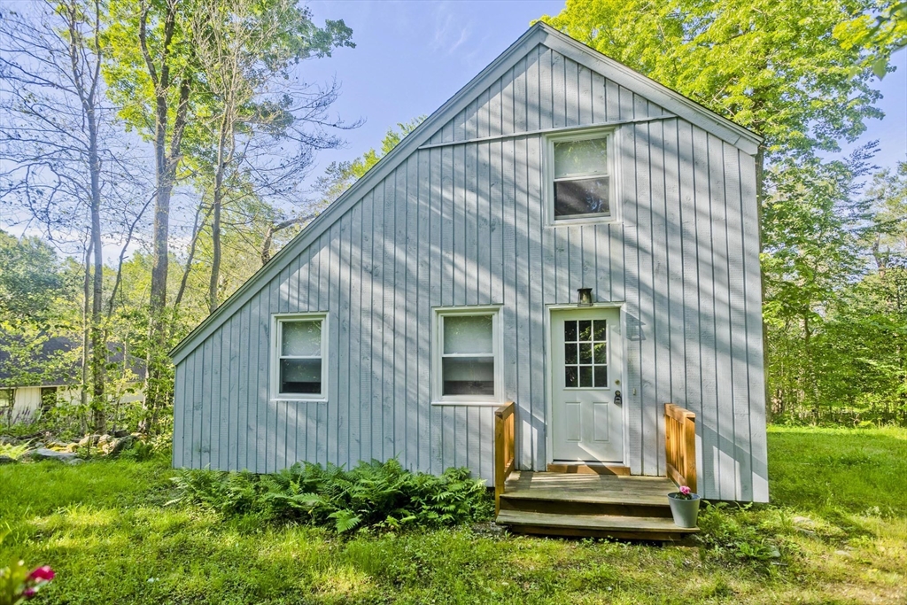 27 Stones Throw Dr. Property Photo 1