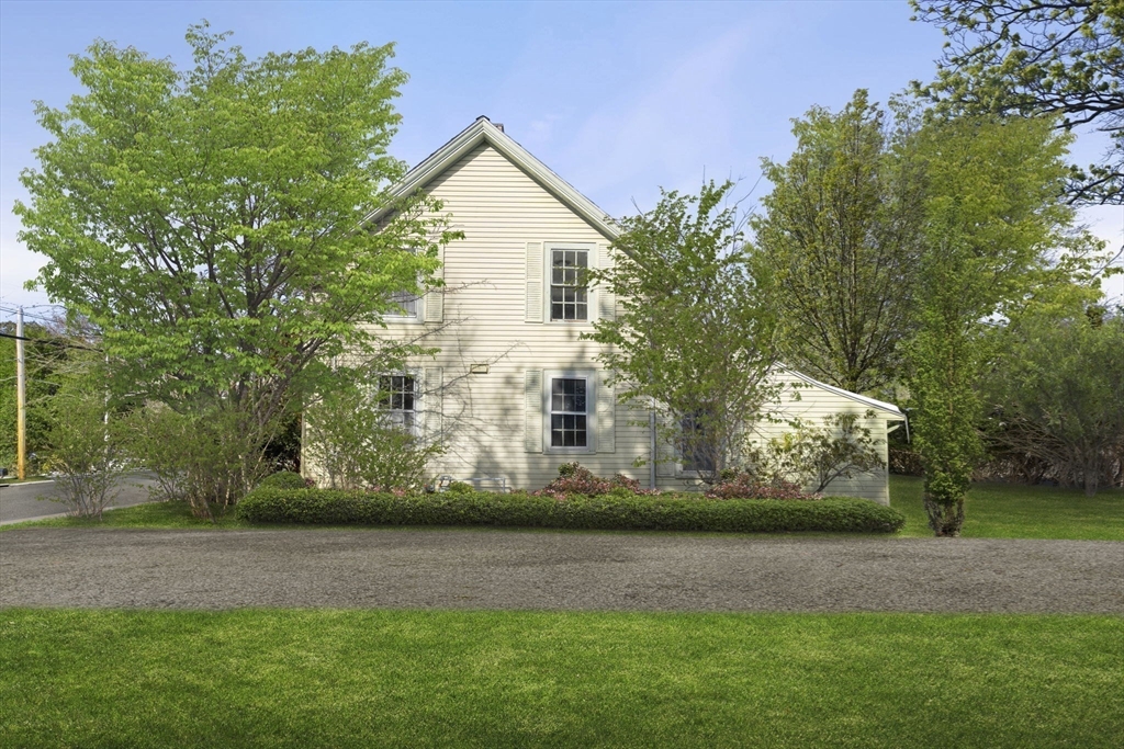 12 Highland St Property Photo