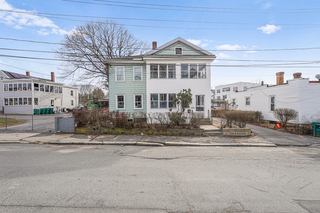 33 Pratt St Property Photo