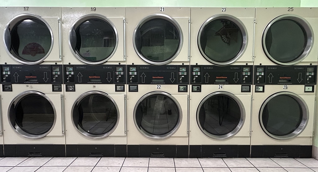 00 Confidential Property Photo 1
