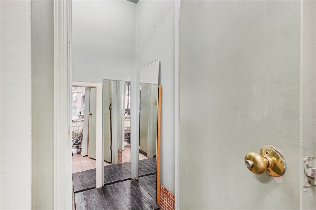 567 Columbus Ave Property Photo 7