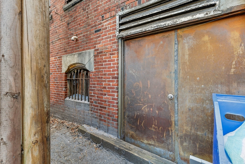 567 Columbus Ave Property Photo 25