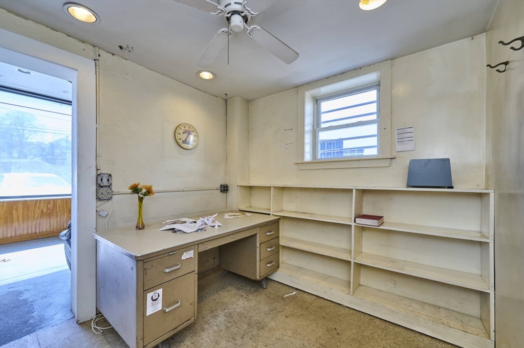 40 Essex St Property Photo 12