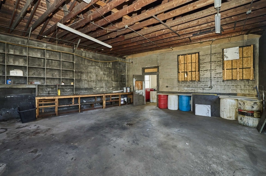 40 Essex St Property Photo 15