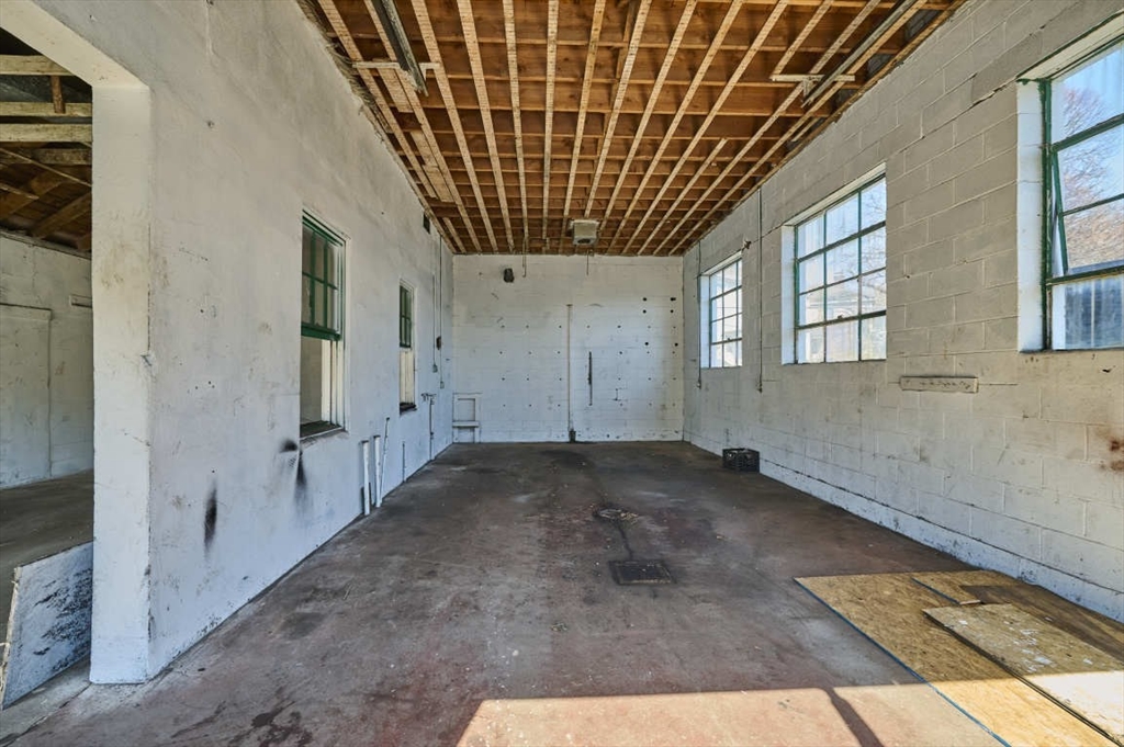 40 Essex St Property Photo 18
