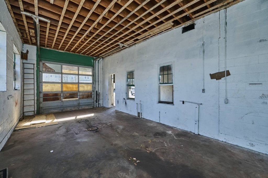40 Essex St Property Photo 21