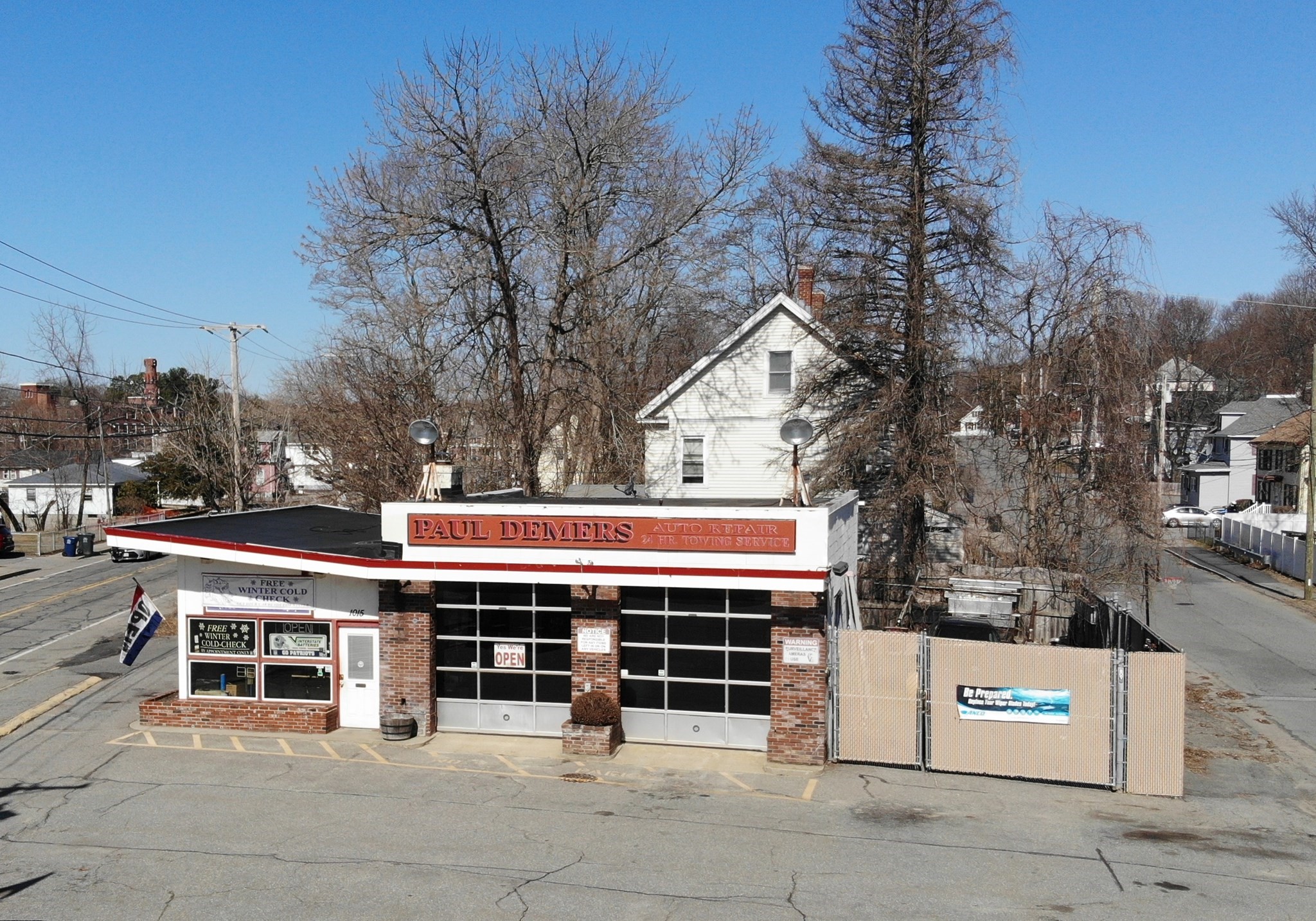 1015 Lakeview Ave Property Photo 1