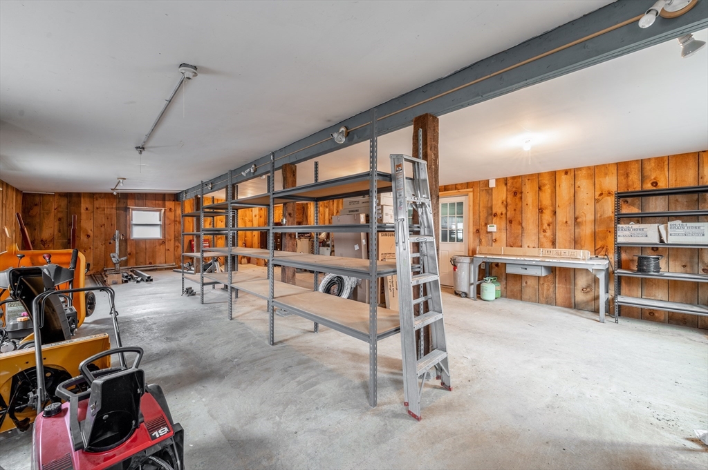 336 West St Property Photo 10