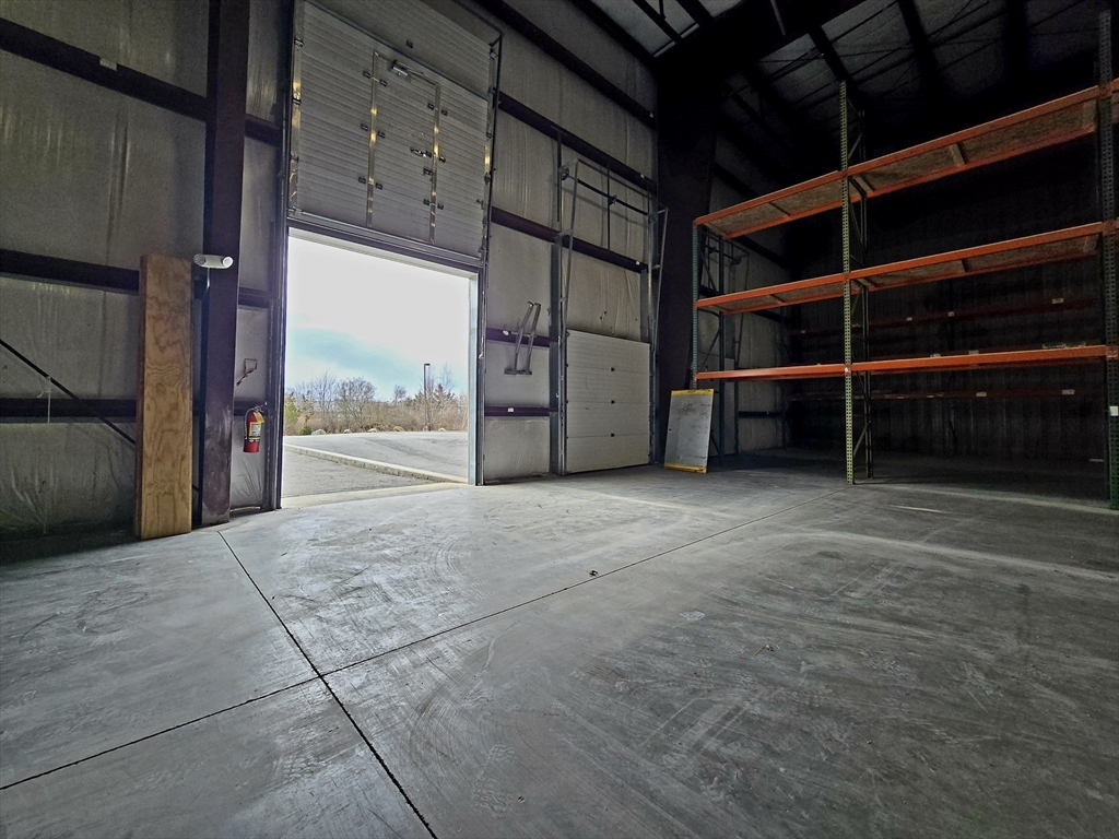 231 Commerce Property Photo 4
