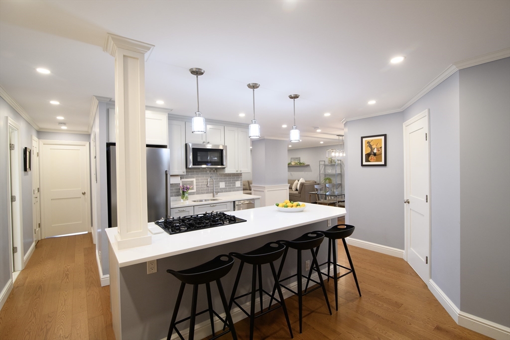 65 East India Row # 9C Property Photo 1