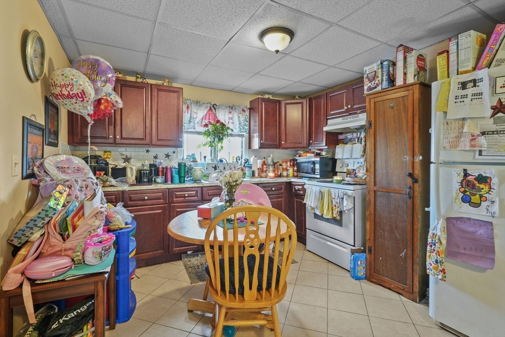 1792 Pleasant St Property Photo 2