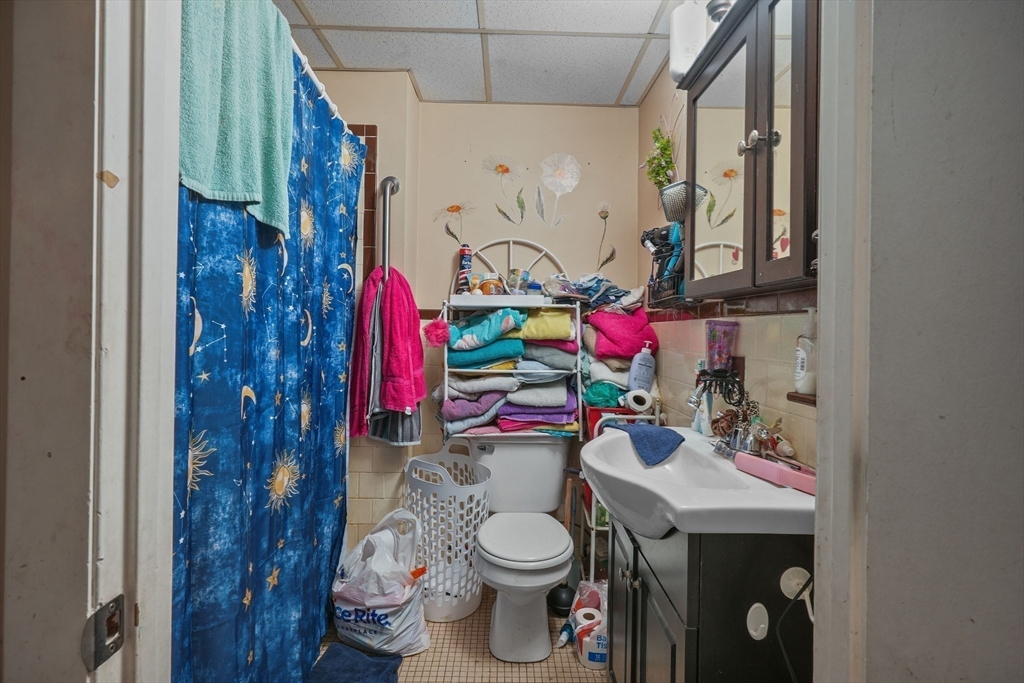 1792 Pleasant St Property Photo 6