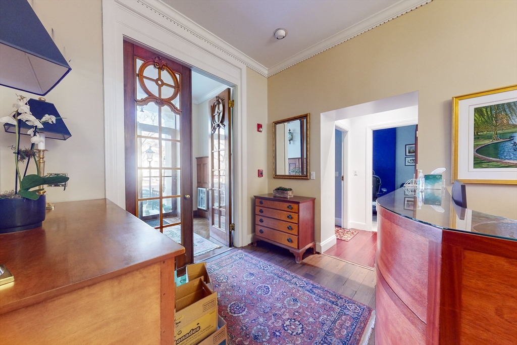160 Commonwealth # L Property Photo 7