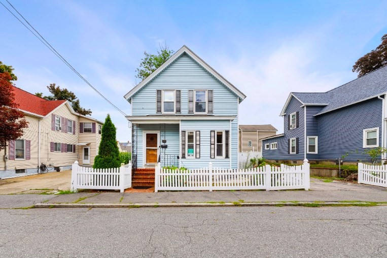12 Puffer St Property Photo