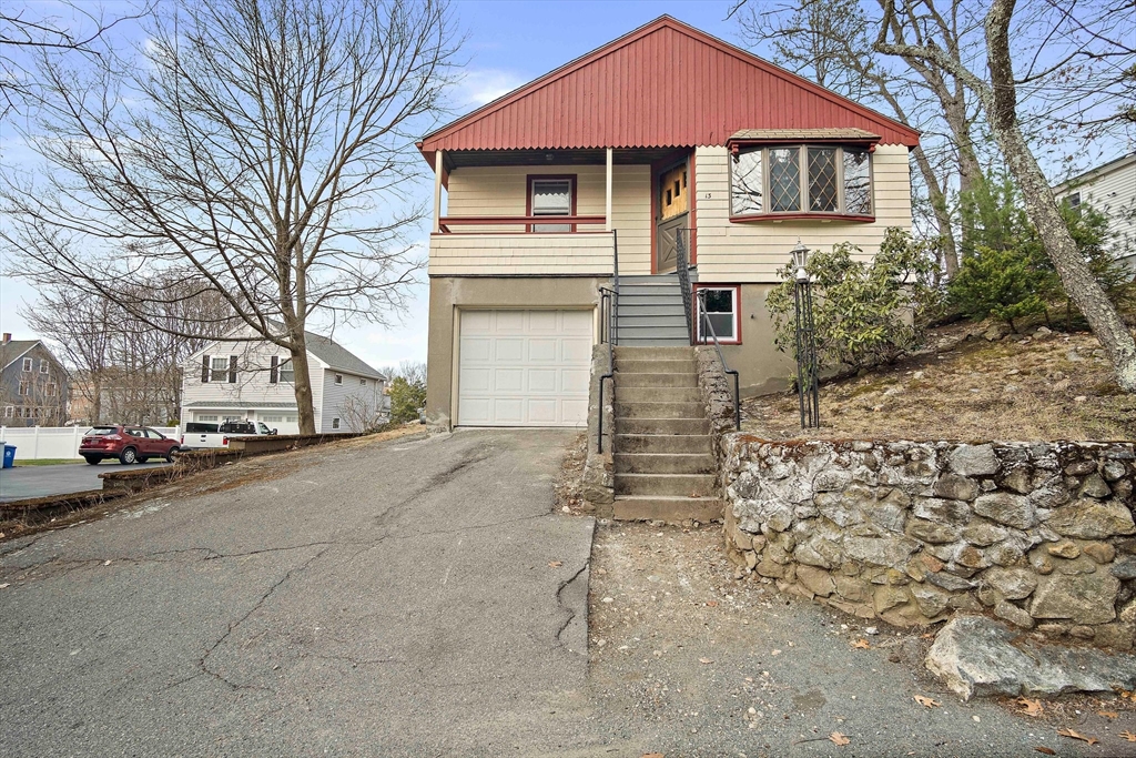 13 Stark Ave Property Photo