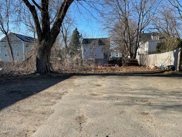 9 7th Ave Property Photo 6