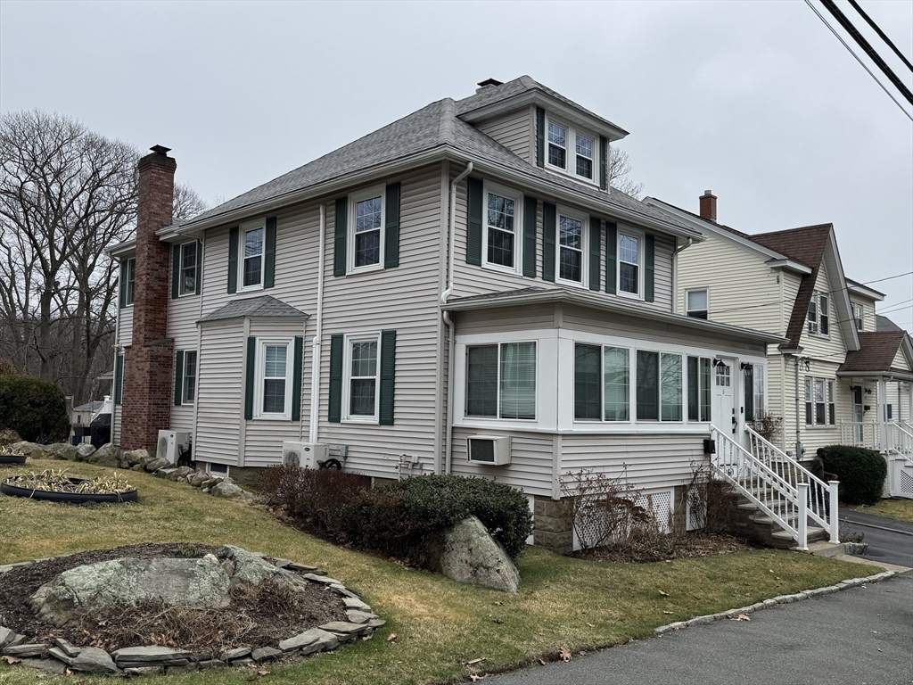 169 Linwood St Property Photo