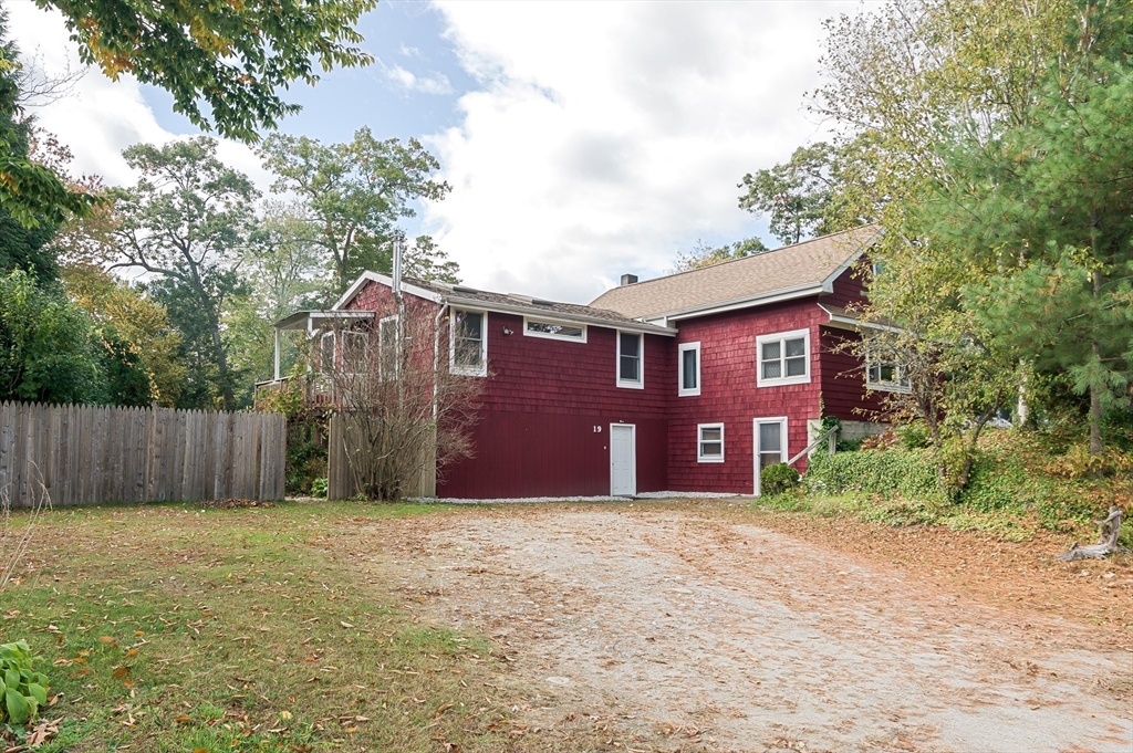 19 Black Point Rd Property Photo